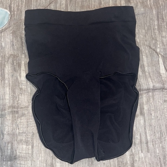 SKIMS SEAMLESS SCULPT HIGH-WAISTED BRIEF BLACK ONYX sizes S/M & 2XL/ 3XL NWOT - Picture 3 of 7